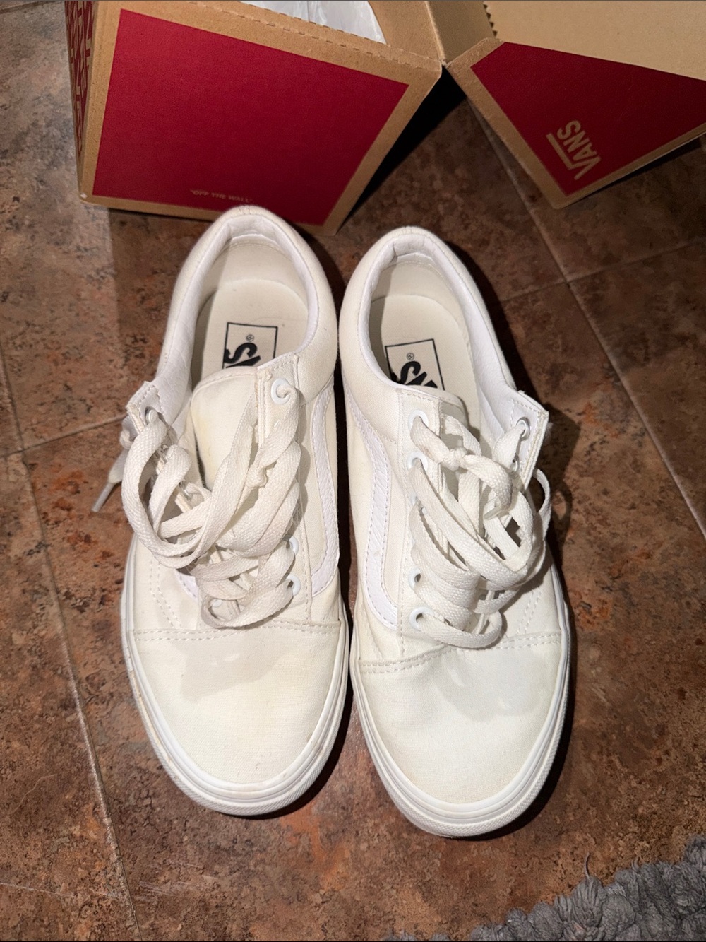Vans Women’s White Canvas Low-Top Sneakers